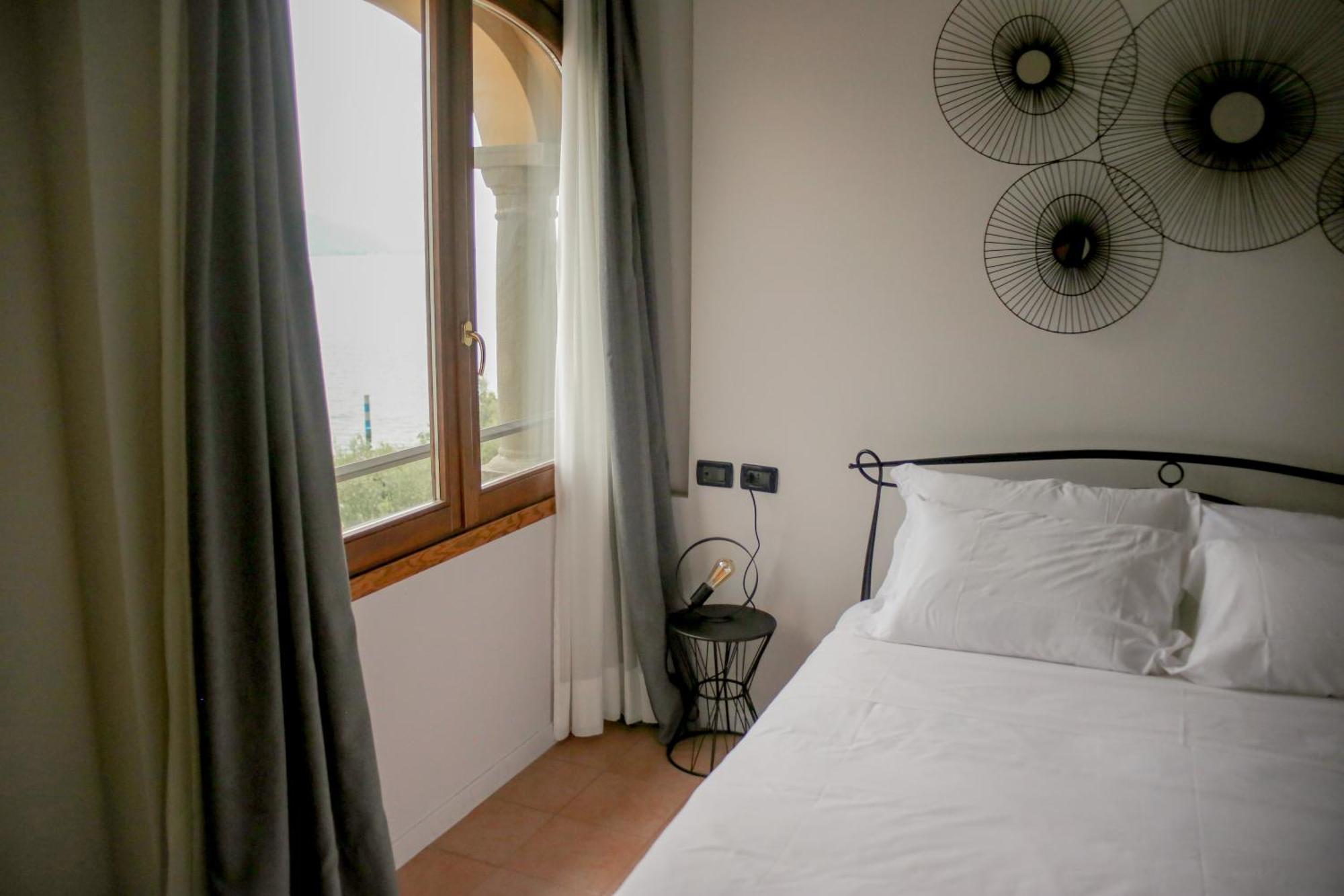 Sensole Locanda Contemporanea Monte Isola Room photo